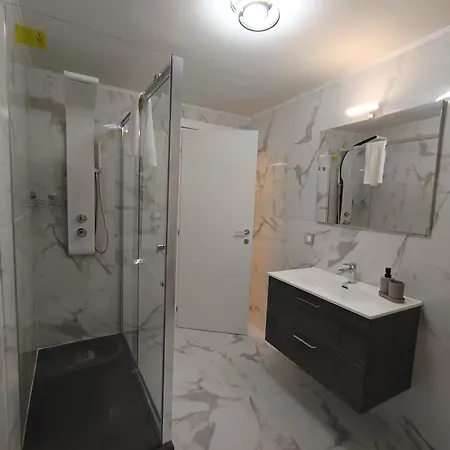 Velmar Apartman